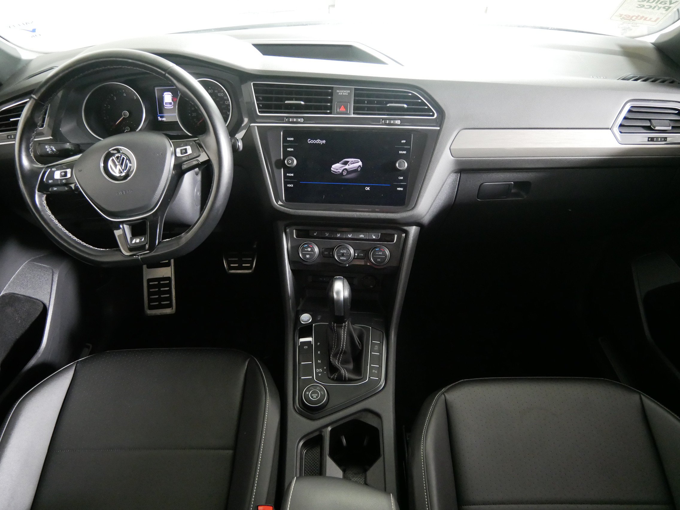 Used 2021 Volkswagen Tiguan SE R-Line AWD/4WD image 10