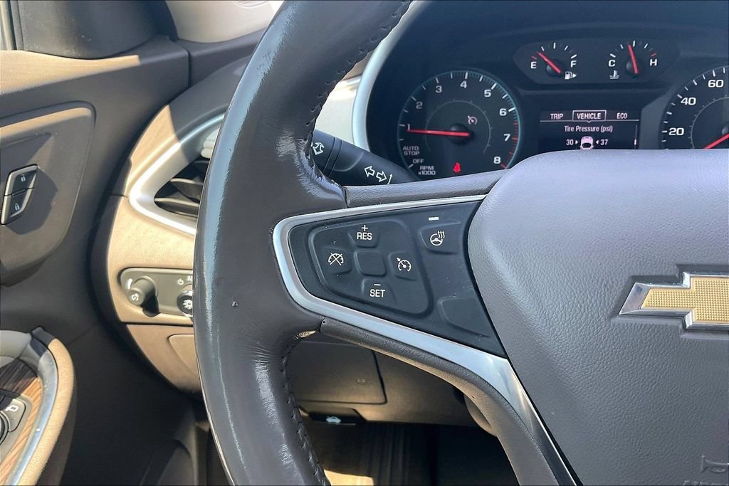 Used 2022 Chevrolet Malibu LT w/ Leather Package FWD image 11