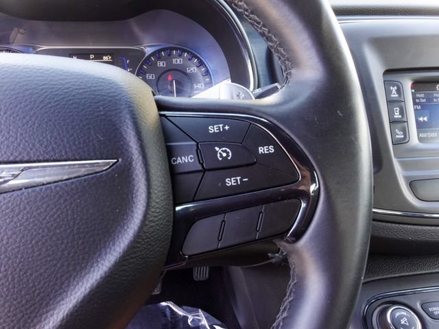 Used 2015 Chrysler 200 S FWD image 14