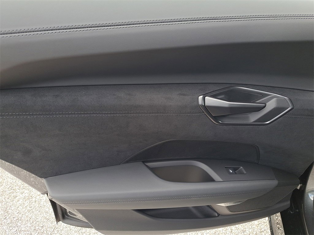 New 2026 Audi RS e-tron GT Base image 28