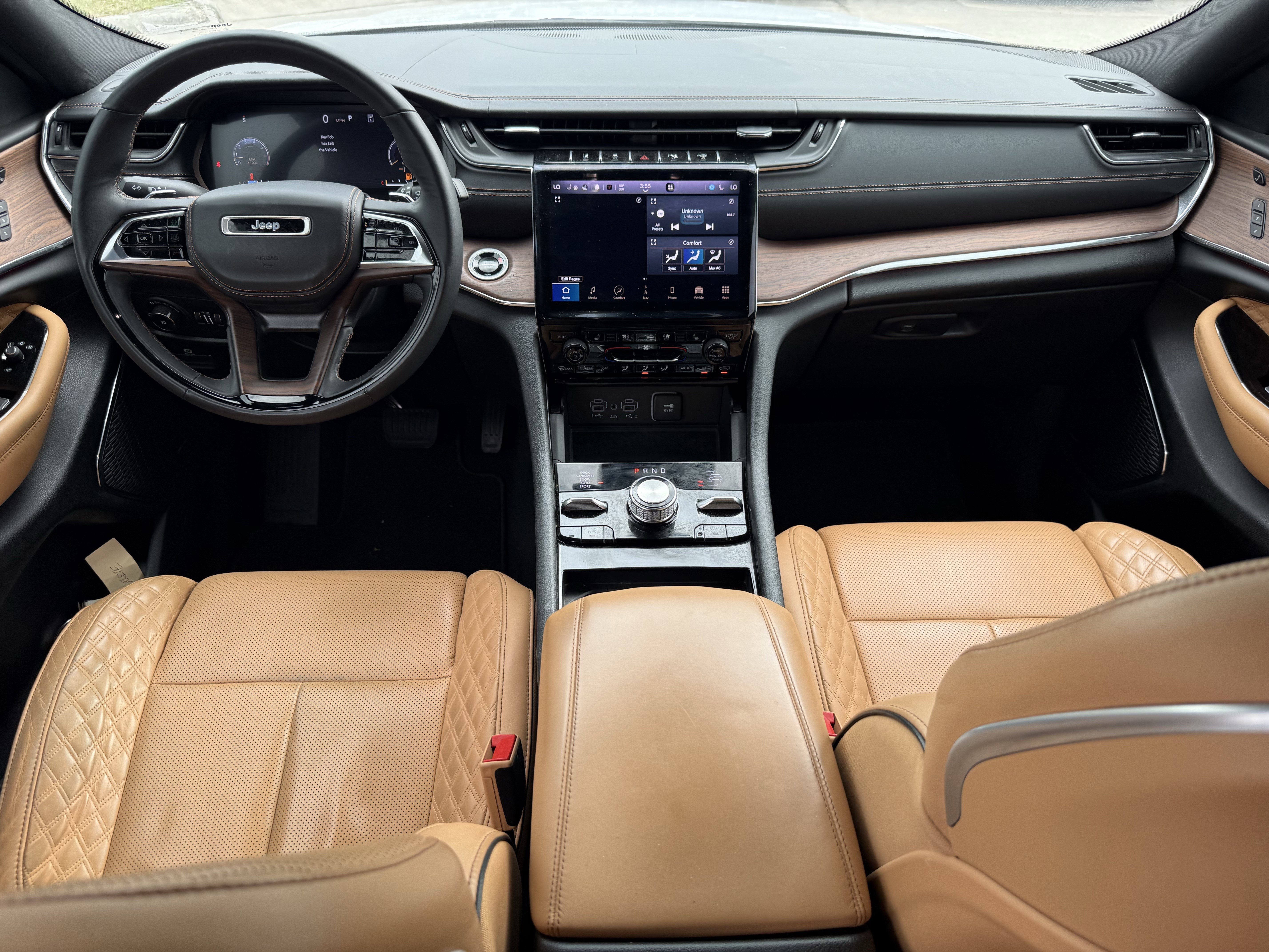 Used 2024 Jeep Grand Cherokee L Summit w/ Advanced Protech Group IV image 13