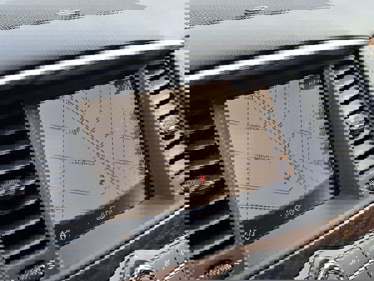 Used 2019 Nissan Armada SL w/ Premium Package image 37