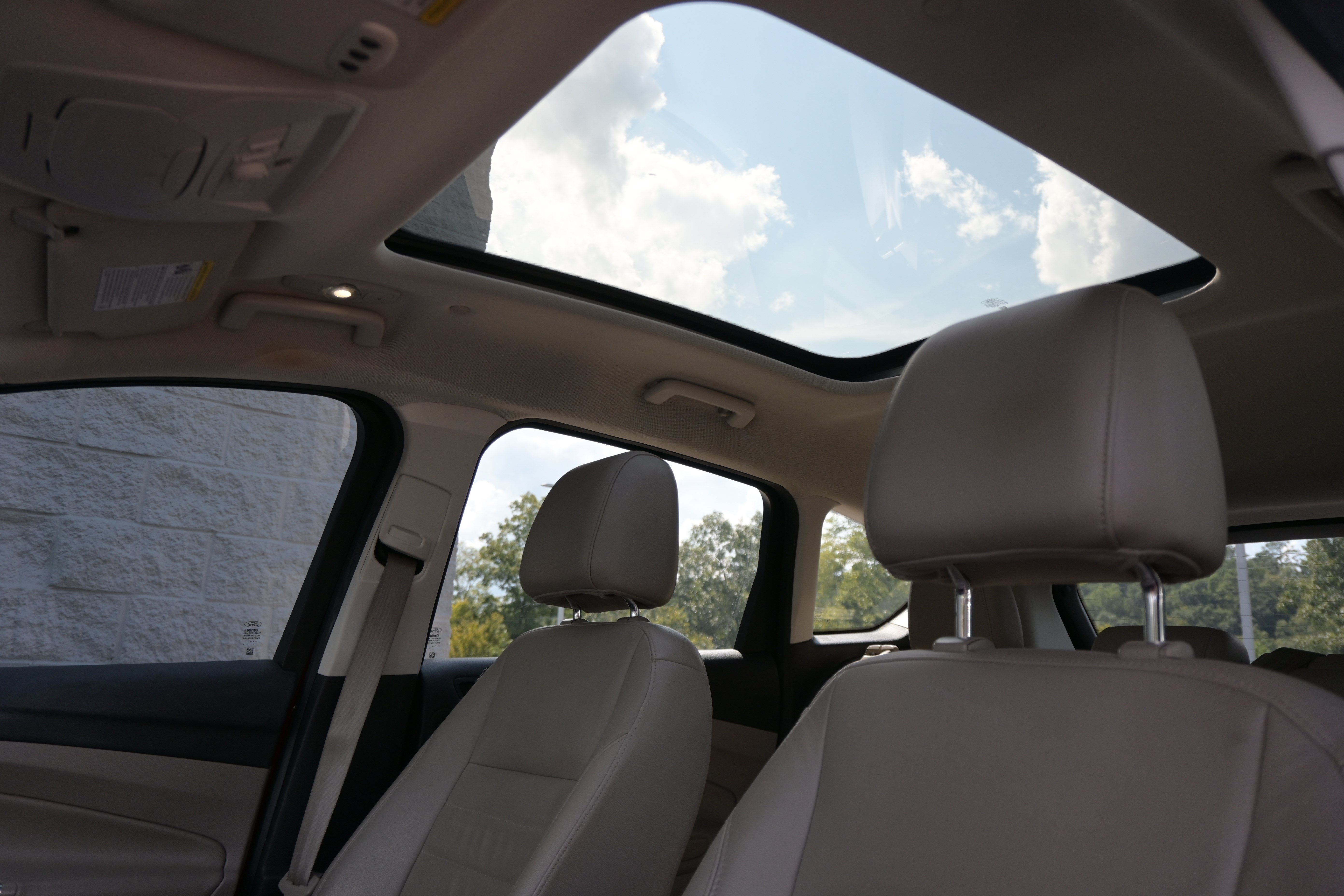 Used 2014 Ford C-MAX SEL w/ Equipment Group 303A FWD image 19