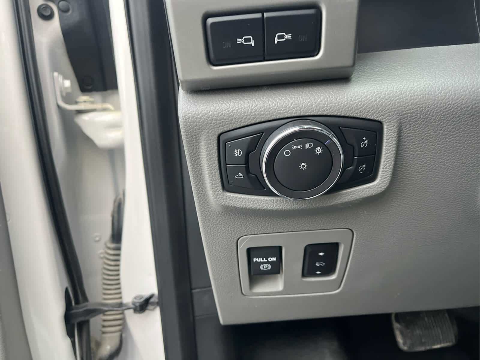 Used 2019 Ford F150 Lariat image 27