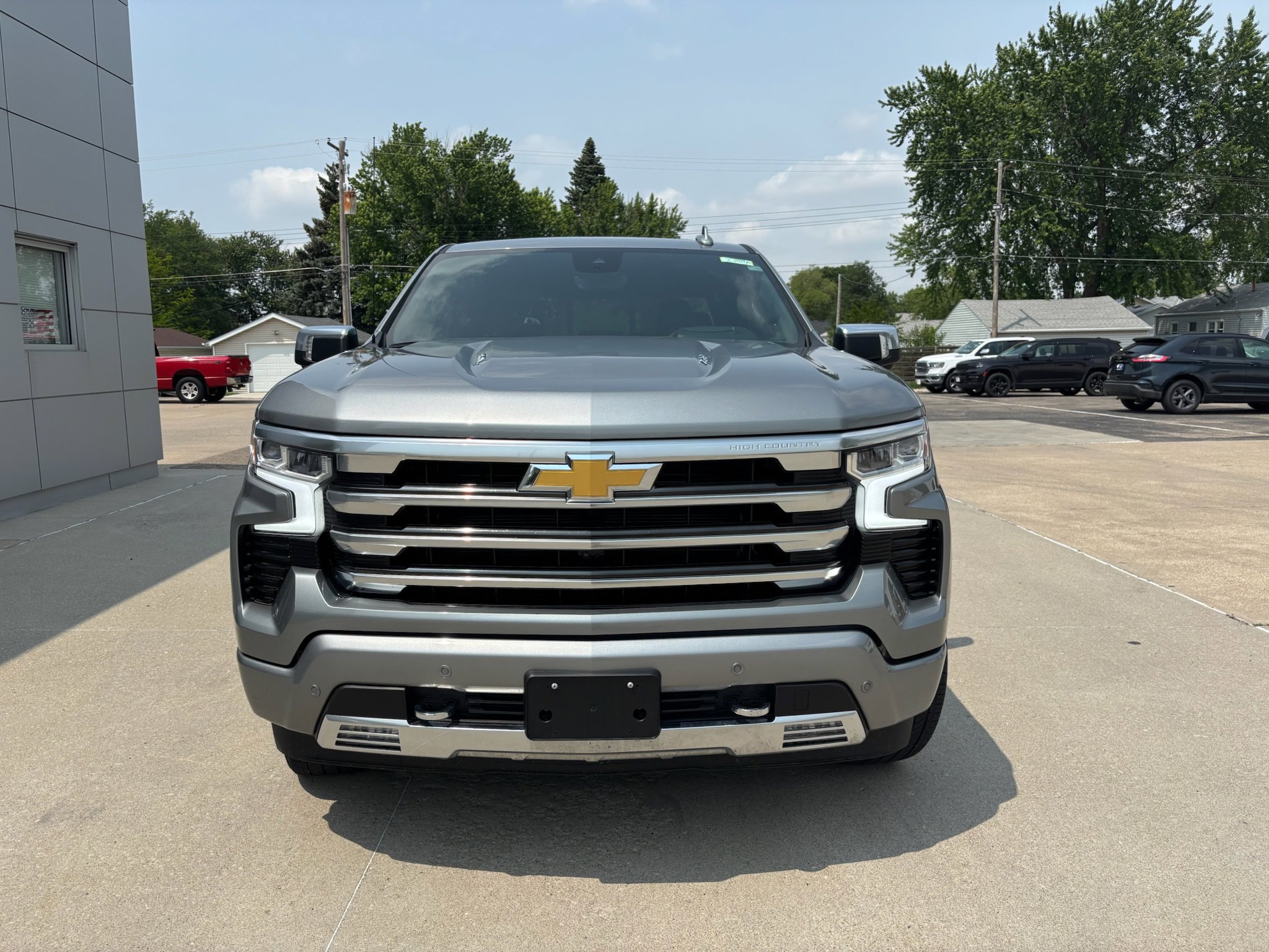 Used 2023 Chevrolet Silverado 1500 High Country w/ High Country Premium Package image 3