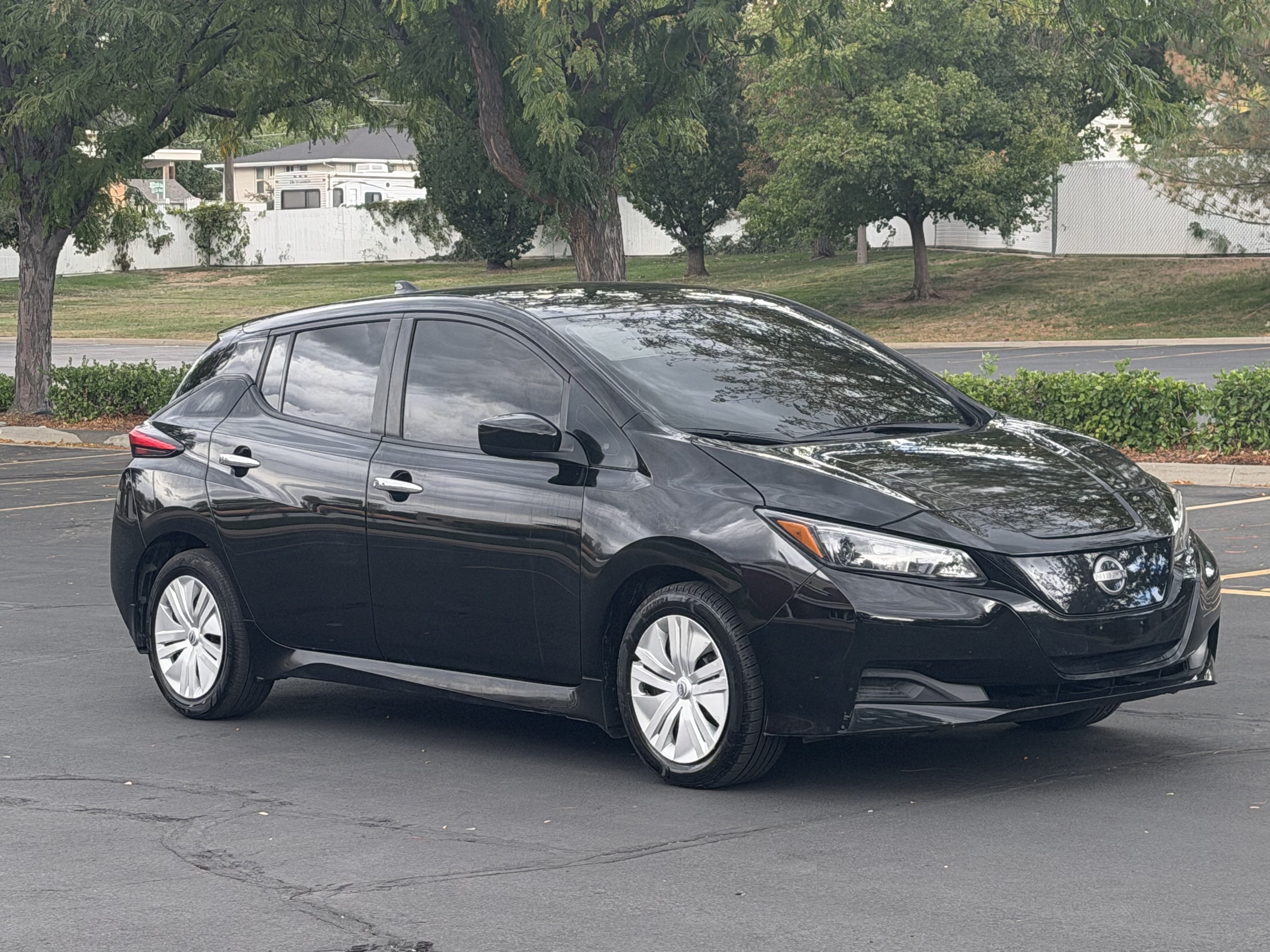 Used 2025 Nissan Leaf S FWD image 10