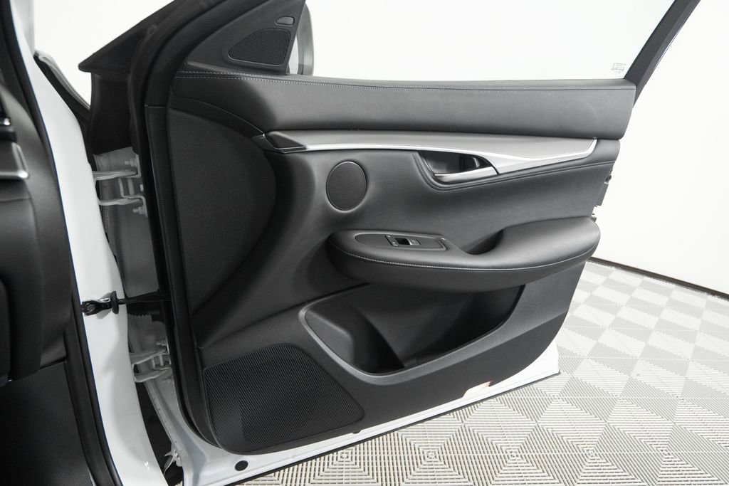 Used 2023 INFINITI QX55 Luxe w/ Cargo Package image 21