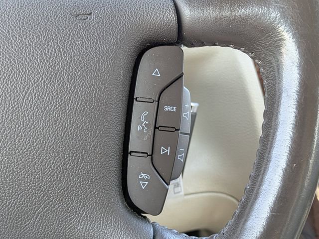 Used 2011 Cadillac DTS Luxury image 23