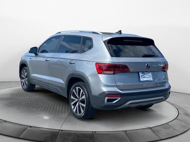 Used 2024 Volkswagen Taos SE FWD image 3
