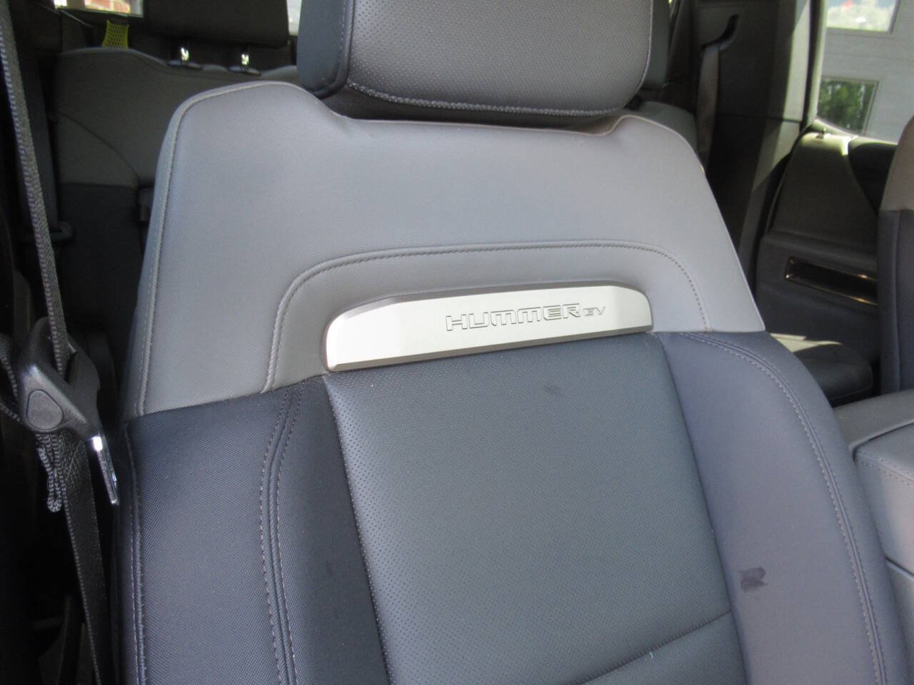 Used 2025 GMC Hummer EV 2X AWD/4WD image 14