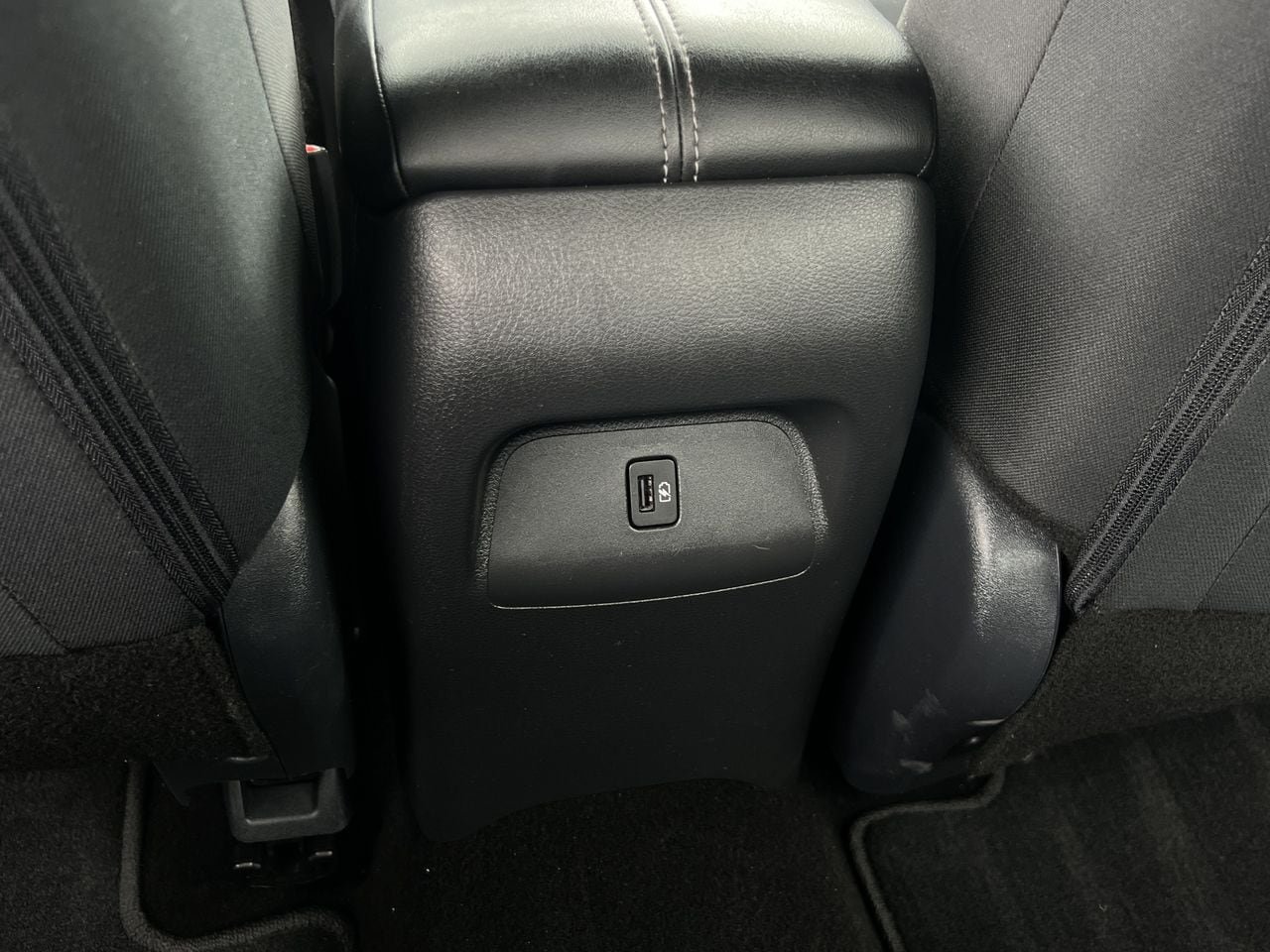 Used 2024 Nissan Sentra SV FWD image 24