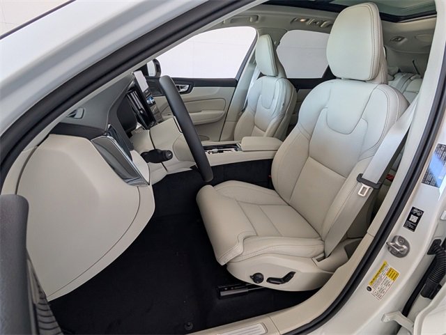 New 2026 Volvo XC60 T8 Ultra w/ Protection Package Premier image 5