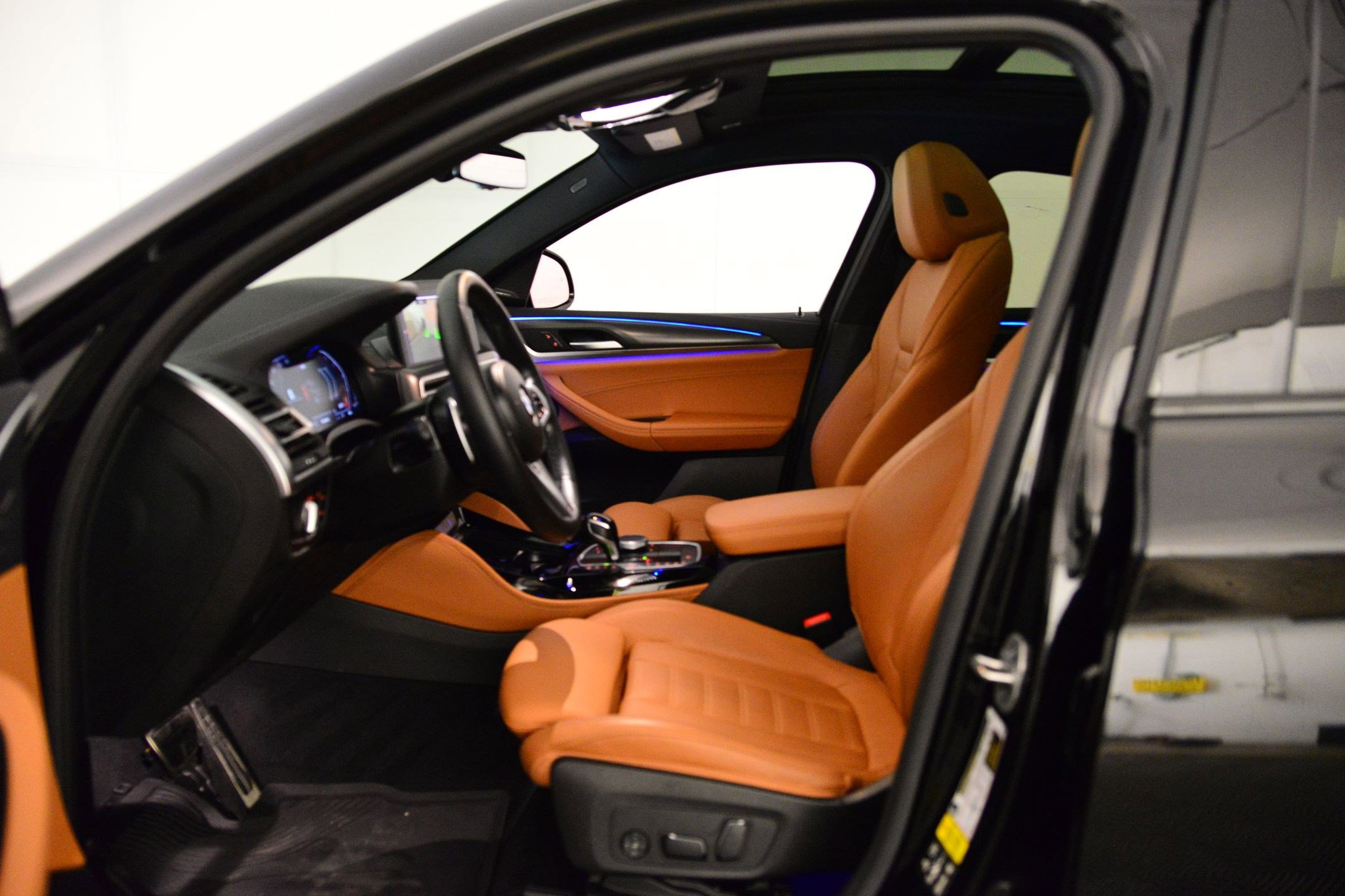 Used 2024 BMW X4 xDrive30i w/ Premium Package image 24