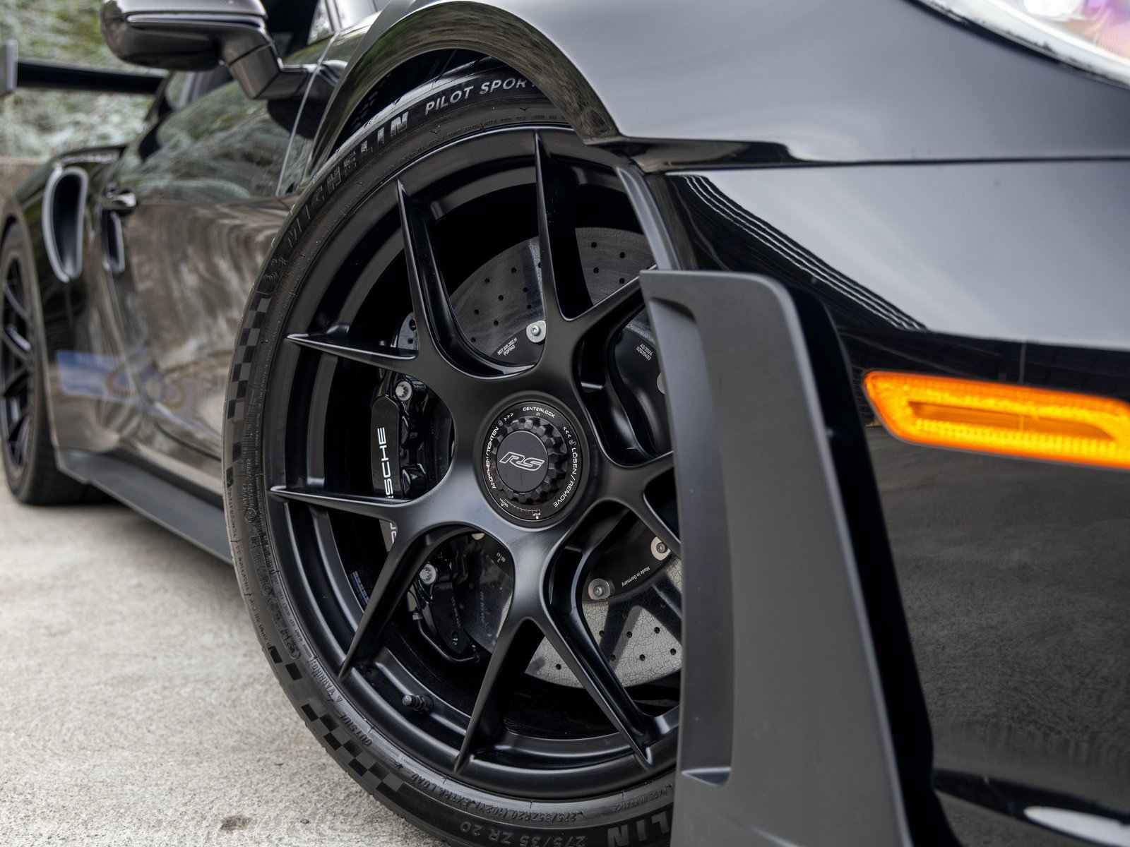 Certified 2025 Porsche 911 GT3 RS image 17