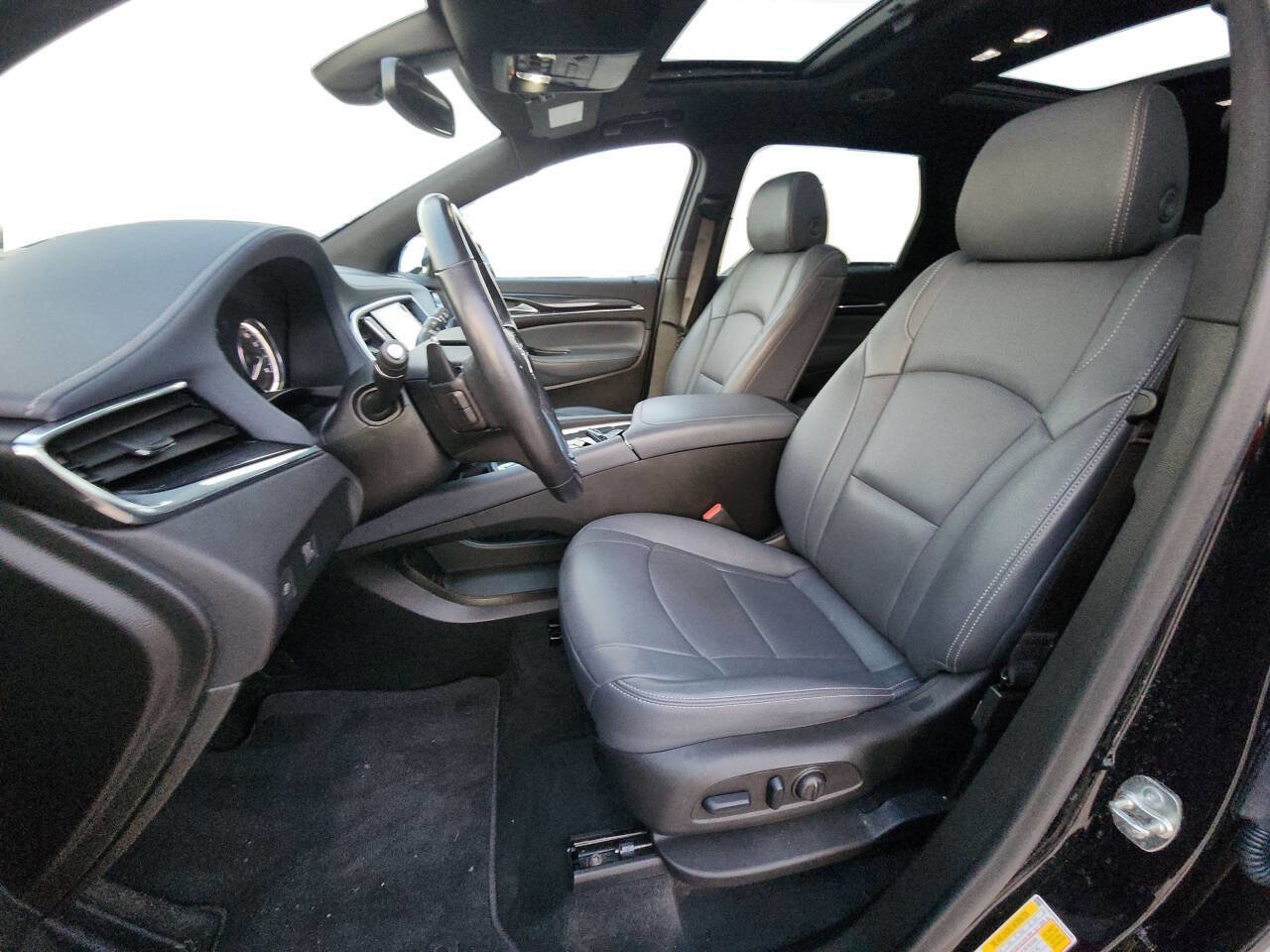 Used 2024 Buick Enclave Essence w/ Experience Buick Package image 9