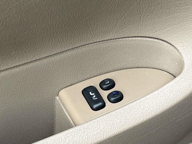 Used 2006 Buick Terraza CXL w/ Driver Confidence Package FWD image 20
