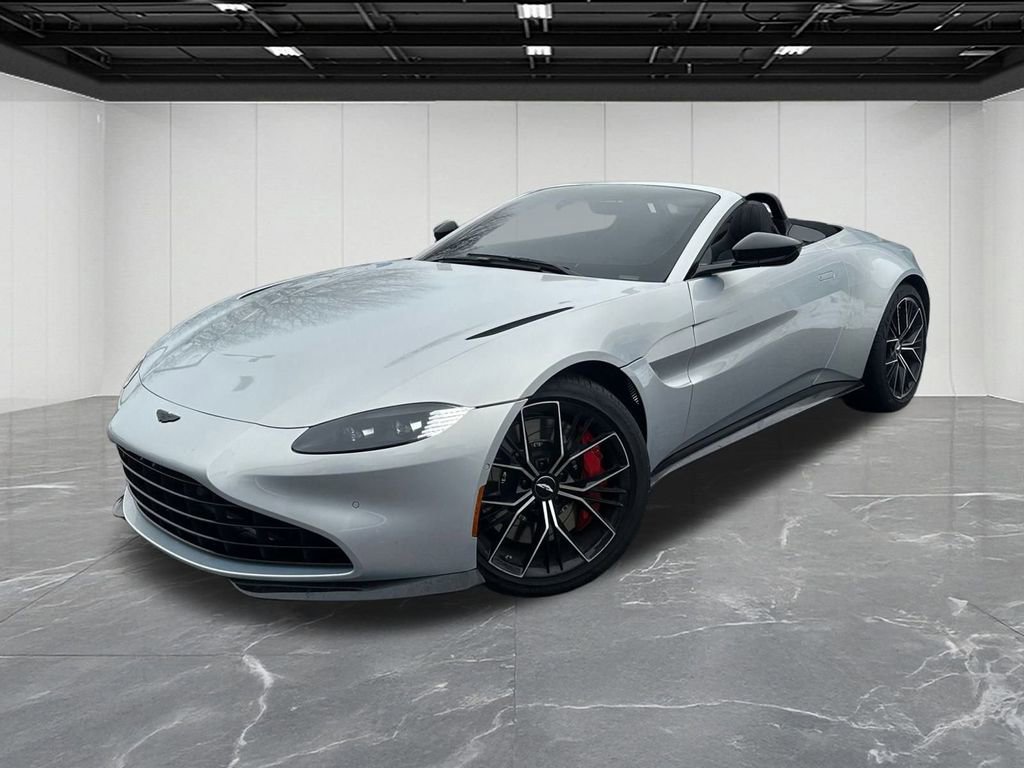 Used 2022 Aston Martin V8 Vantage Roadster image 1