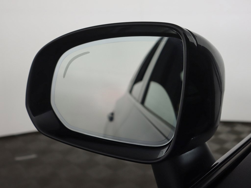 Used 2023 Volvo XC60 B5 Plus w/ Climate Package image 39