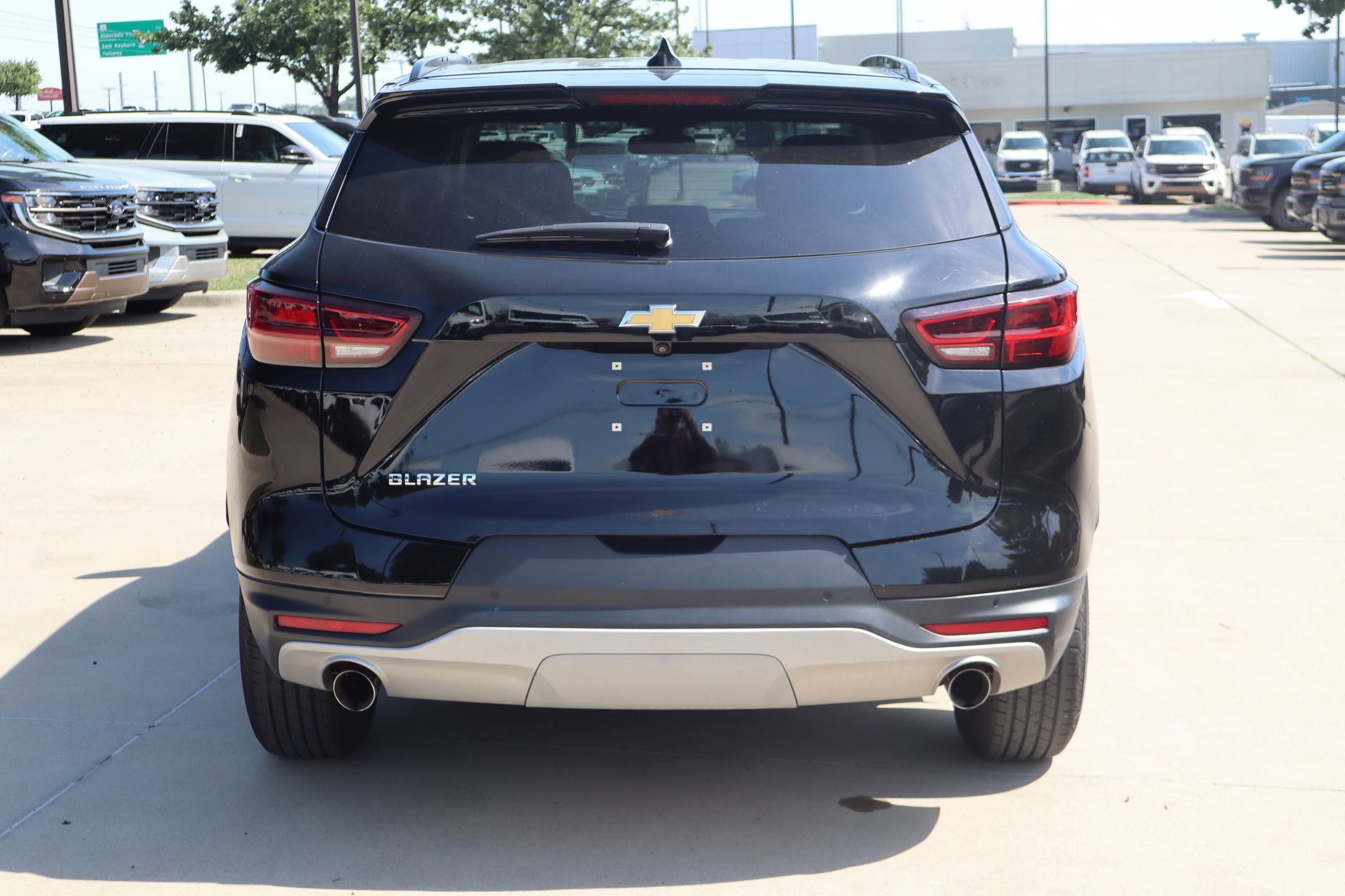 Used 2024 Chevrolet Blazer LT w/ Convenience Package FWD image 4