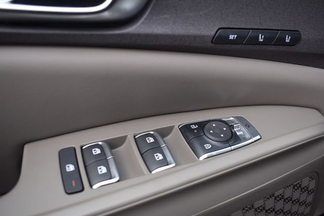 New 2026 Kia Carnival EX FWD image 23