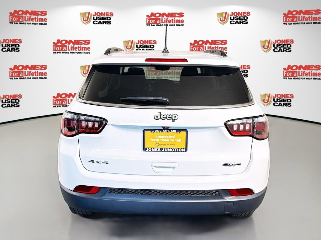 Used 2022 Jeep Compass Latitude w/ Sun and Sound Group image 16