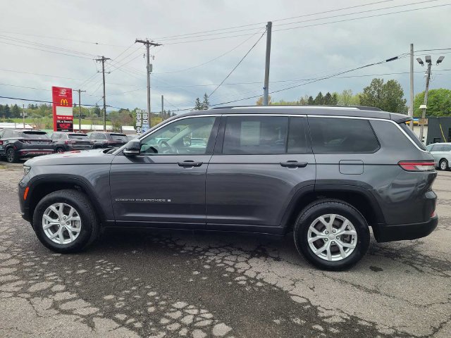 Used 2023 Jeep Grand Cherokee L Limited AWD/4WD image 10