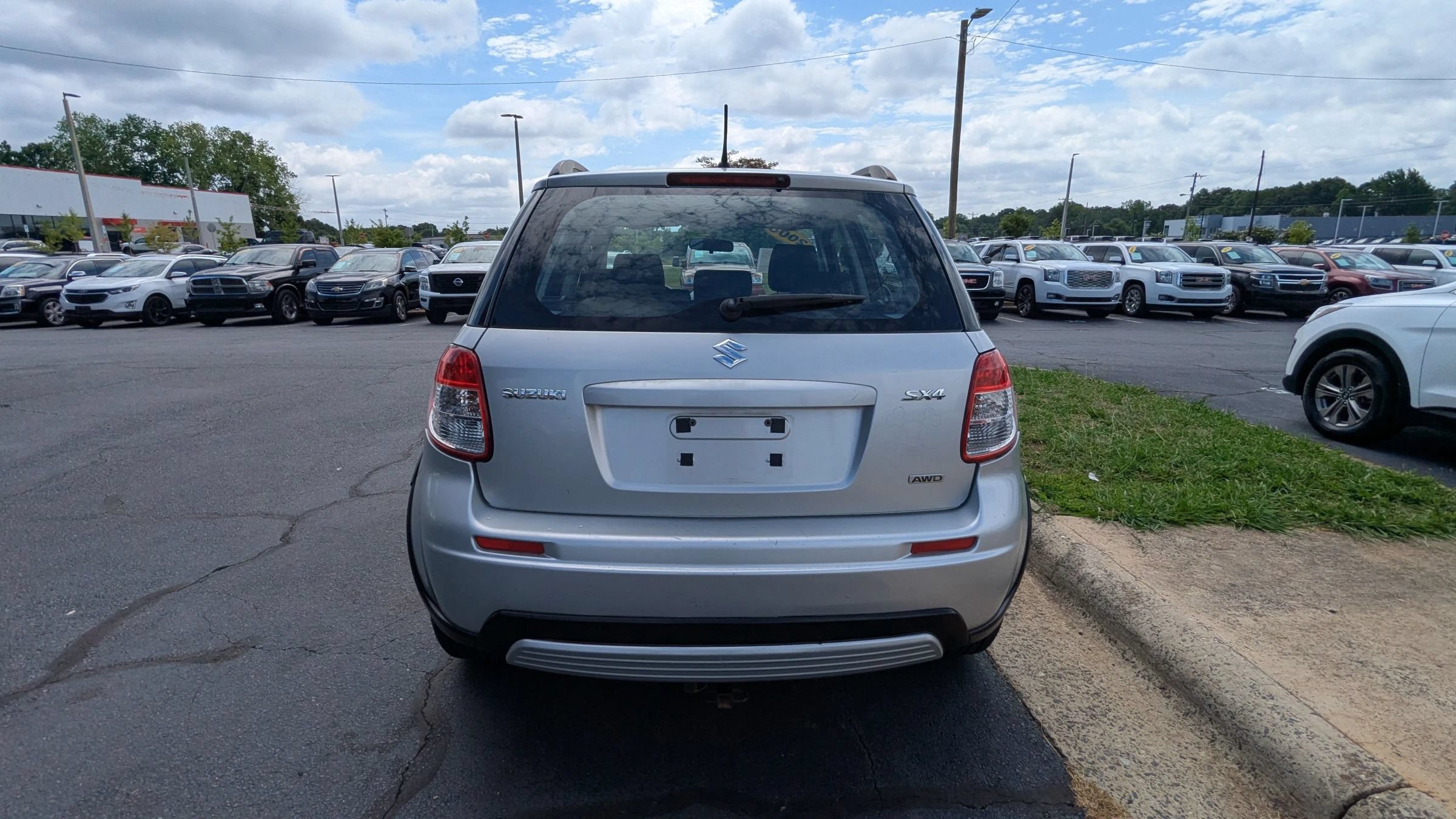 Used 2008 Suzuki SX4 AWD Hatchback image 6