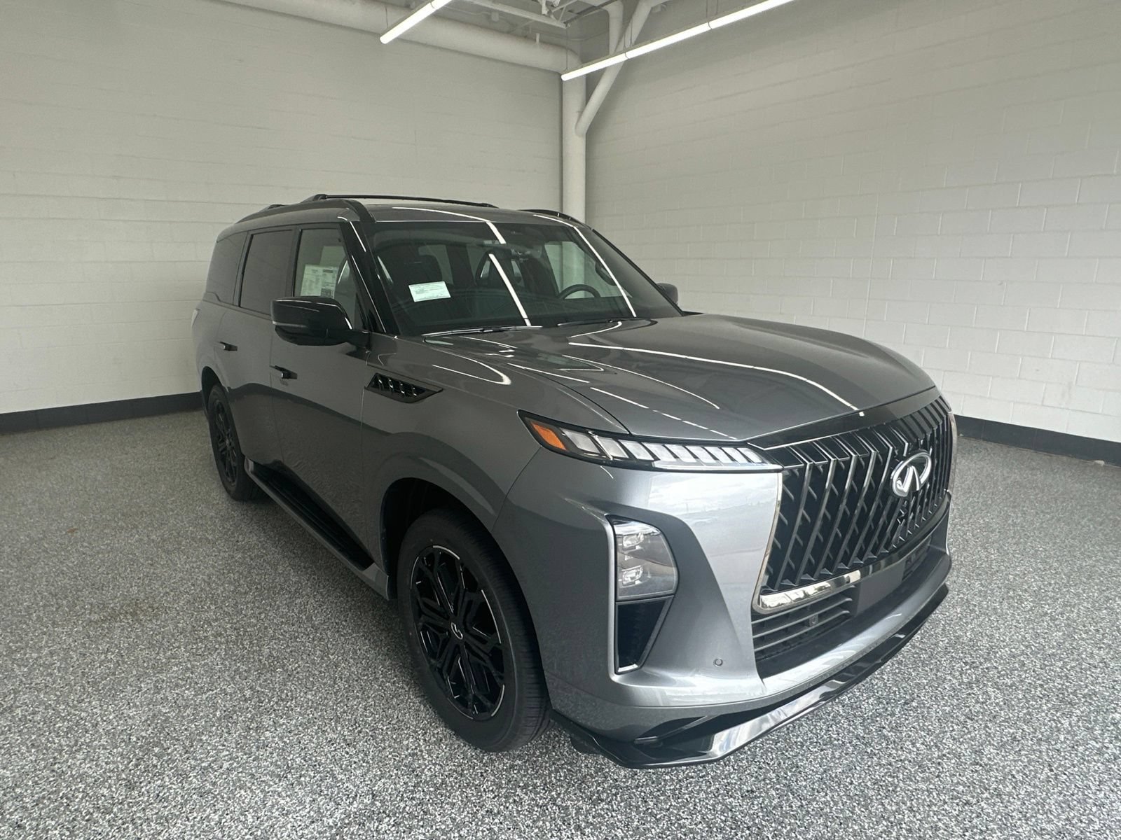 New 2027 INFINITI QX80 Sensory w/ Sport Exterior Package AWD/4WD image 4