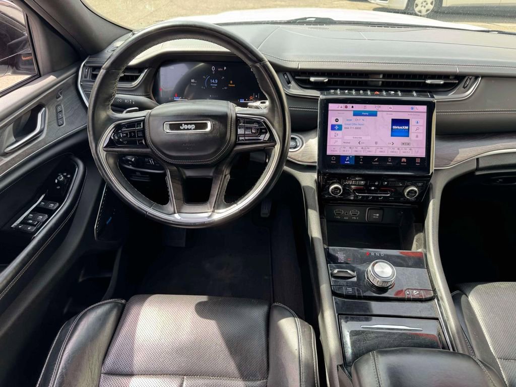 Used 2021 Jeep Grand Cherokee L Overland w/ Luxury Tech Group IV AWD/4WD image 12