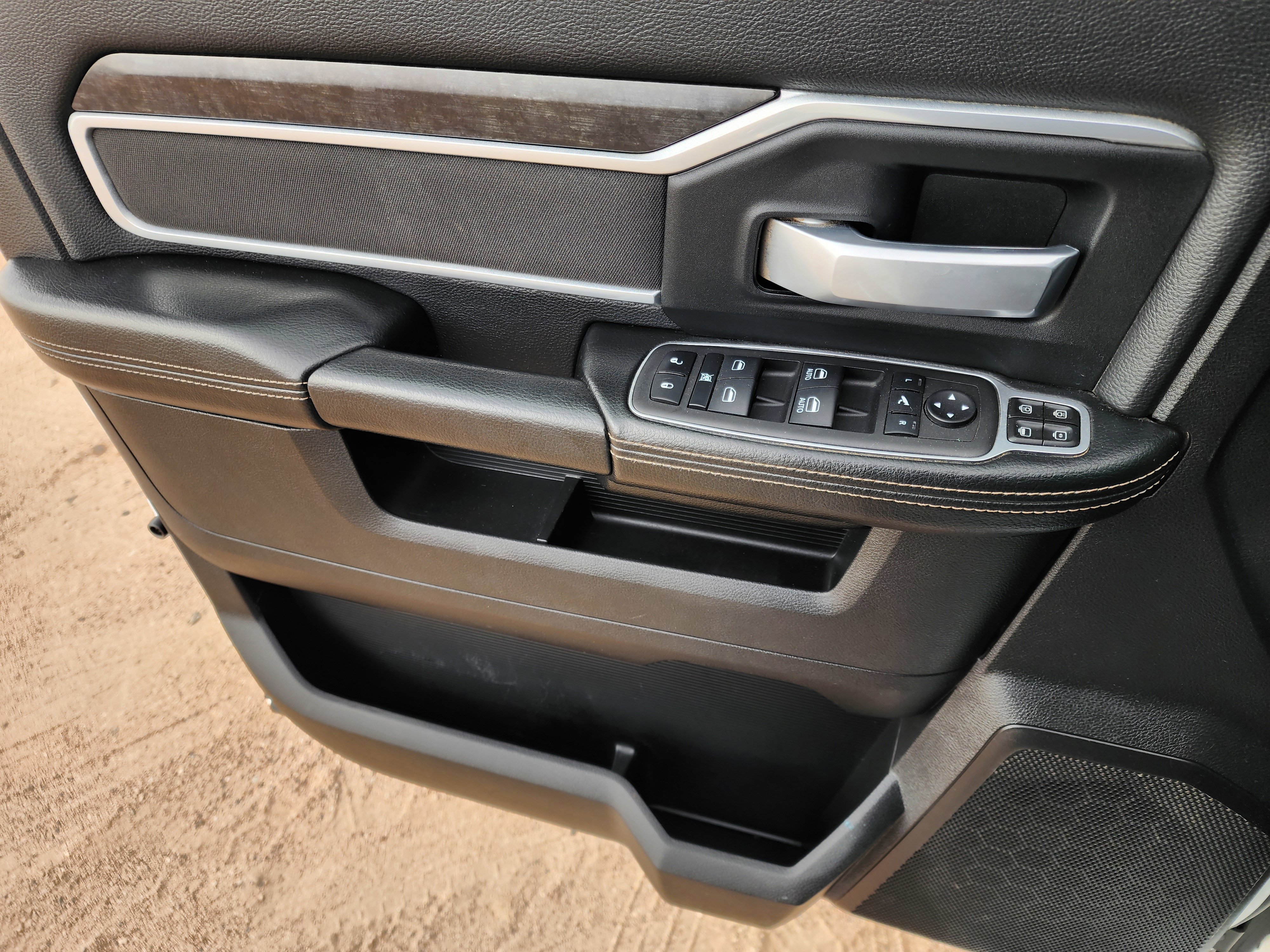 Used 2024 RAM 2500 Big Horn w/ Off Road Package image 17