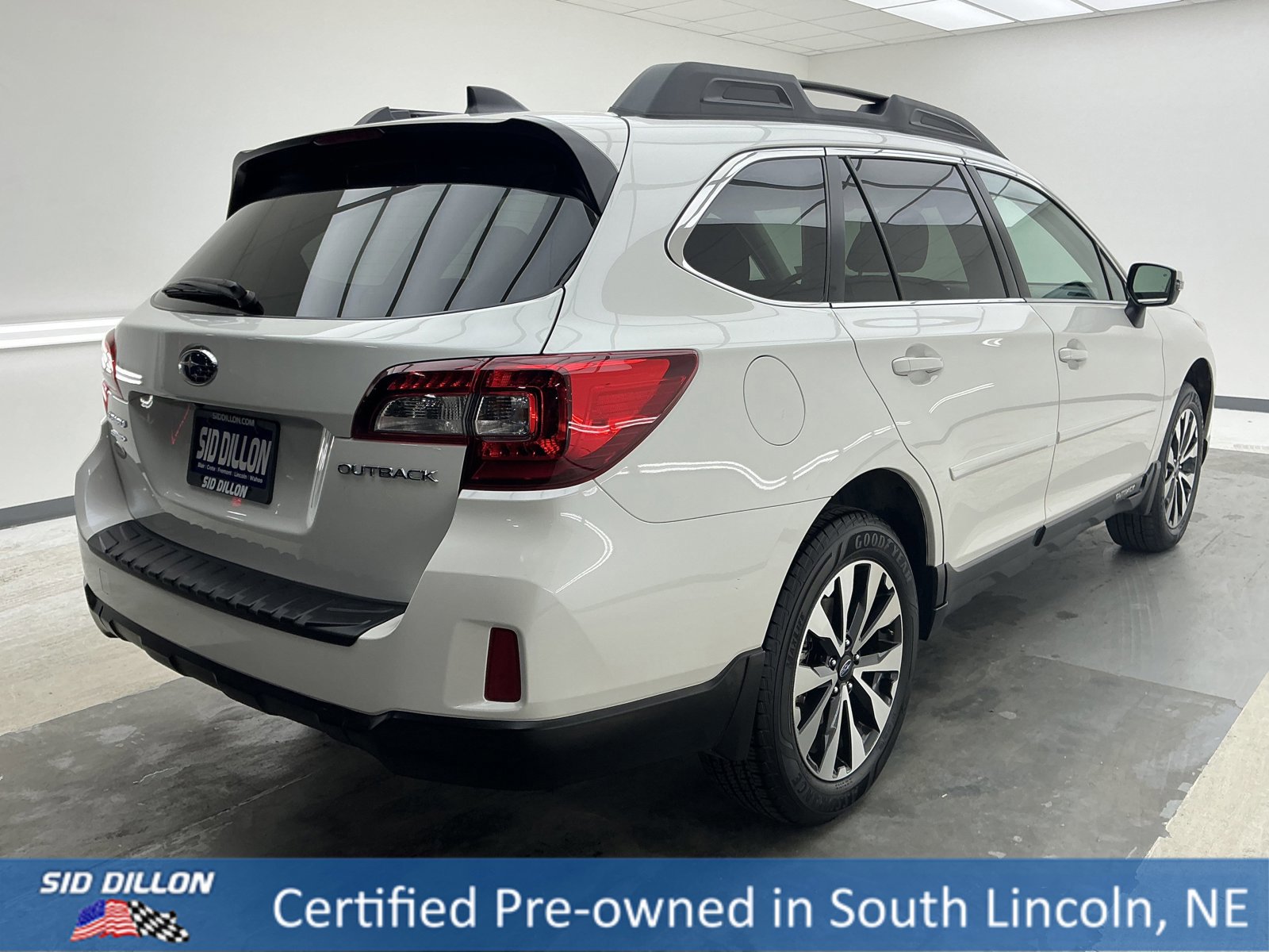 Used 2016 Subaru Outback 2.5i Limited image 4