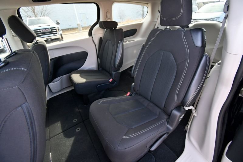 Used 2024 Chrysler Voyager LX FWD image 15