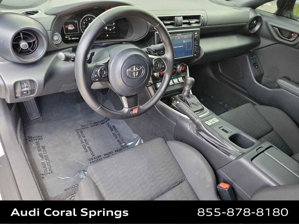 Used 2022 Toyota GR86 image 18