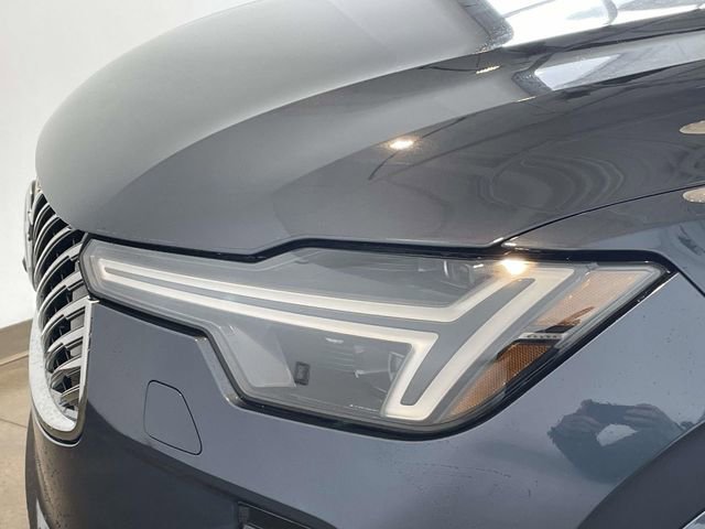 Used 2026 Volvo XC90 B5 Plus w/ Protection Package image 7