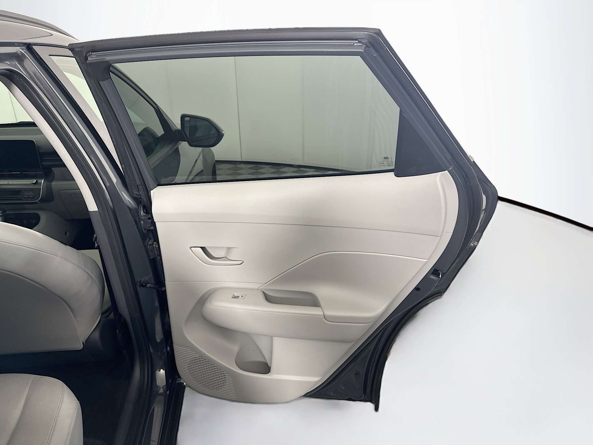 Used 2024 Hyundai Kona SEL FWD image 28