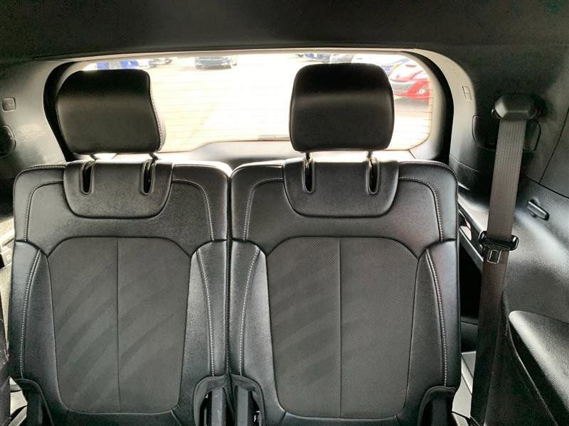 Used 2023 Jeep Grand Cherokee L Laredo image 15