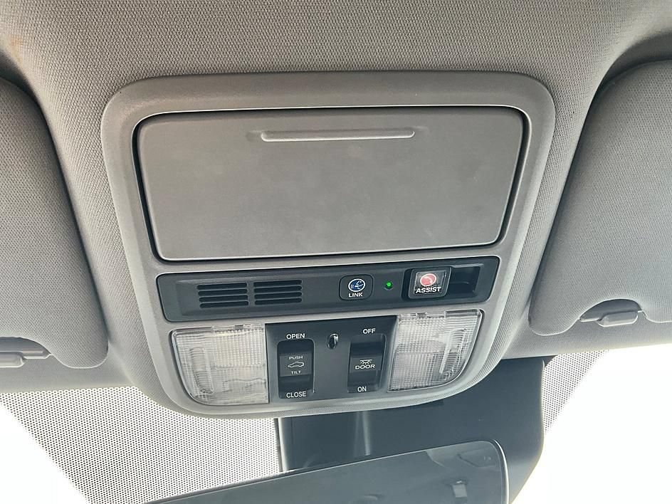 Used 2020 Honda Pilot Touring image 25