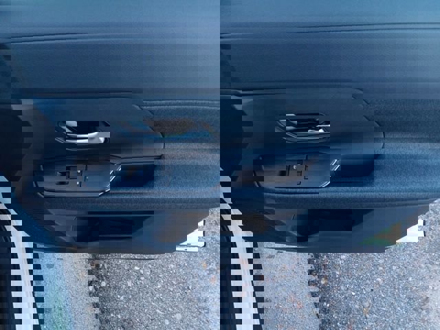 New 2026 Nissan Kicks SV w/ SV Premium Package image 32