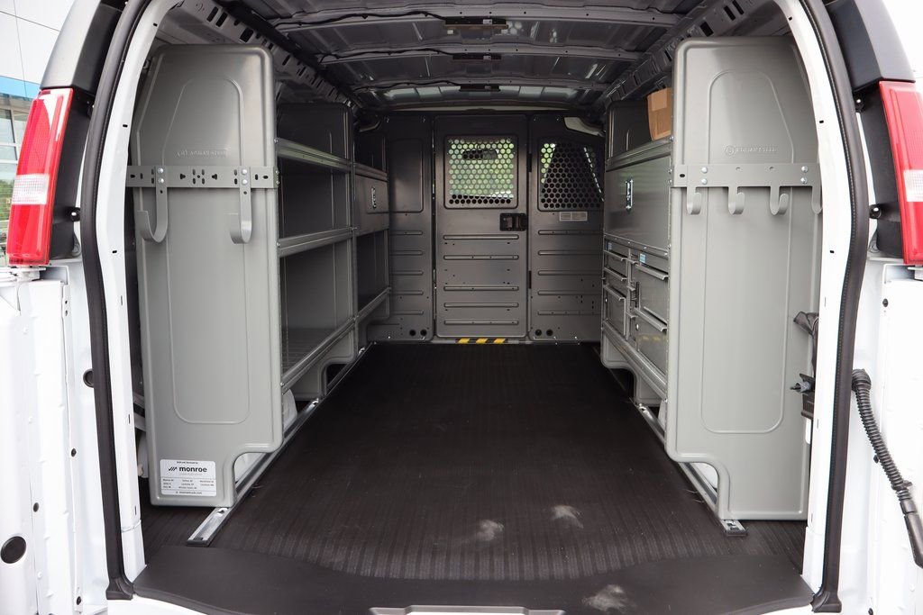 New 2025 Chevrolet Express 2500 w/ Driver Convenience Package RWD image 27