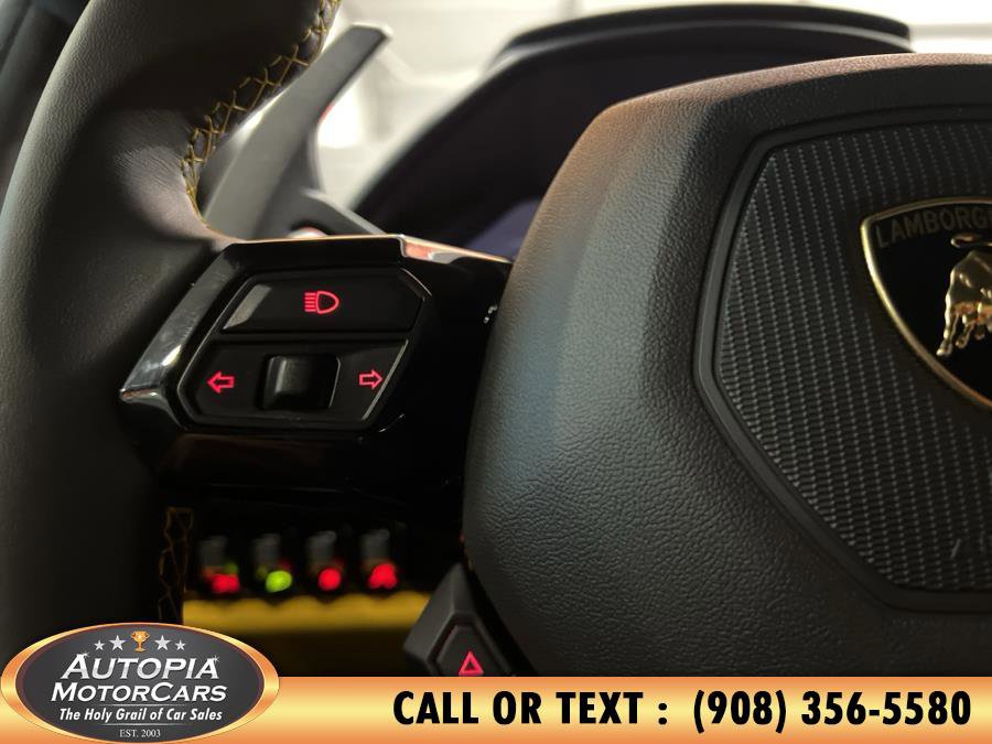 Used 2024 Lamborghini Huracan Tecnica image 27