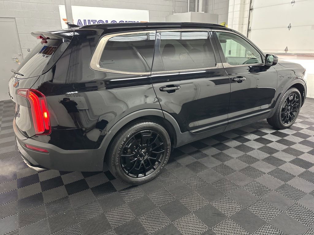 Used 2022 Kia Telluride SX w/ SX Prestige Package AWD/4WD image 11