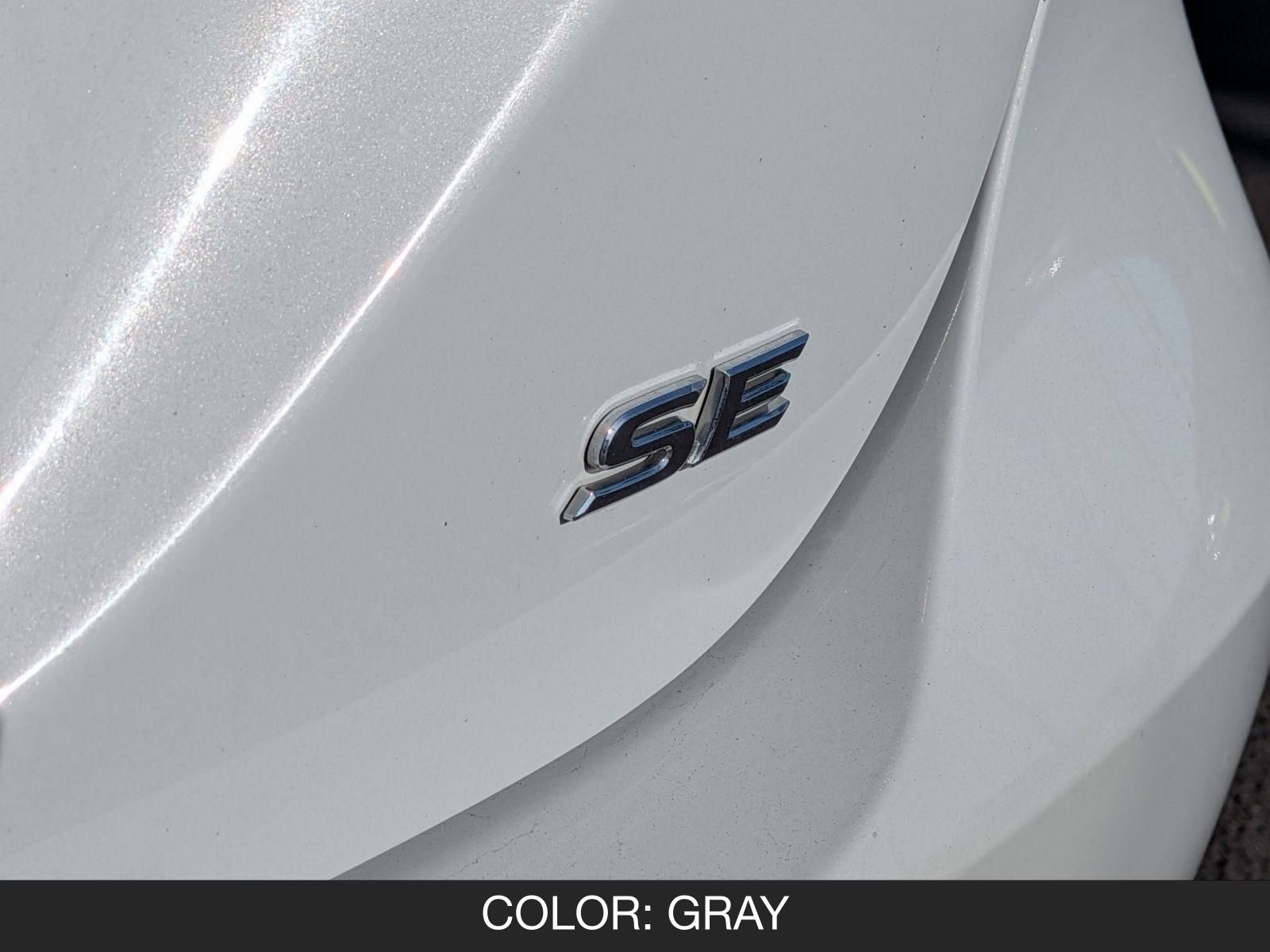 Used 2023 Toyota Camry SE image 12