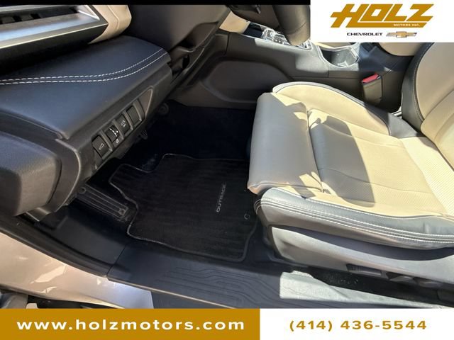 Used 2020 Subaru Outback Limited w/ Popular Package #2 AWD/4WD image 35
