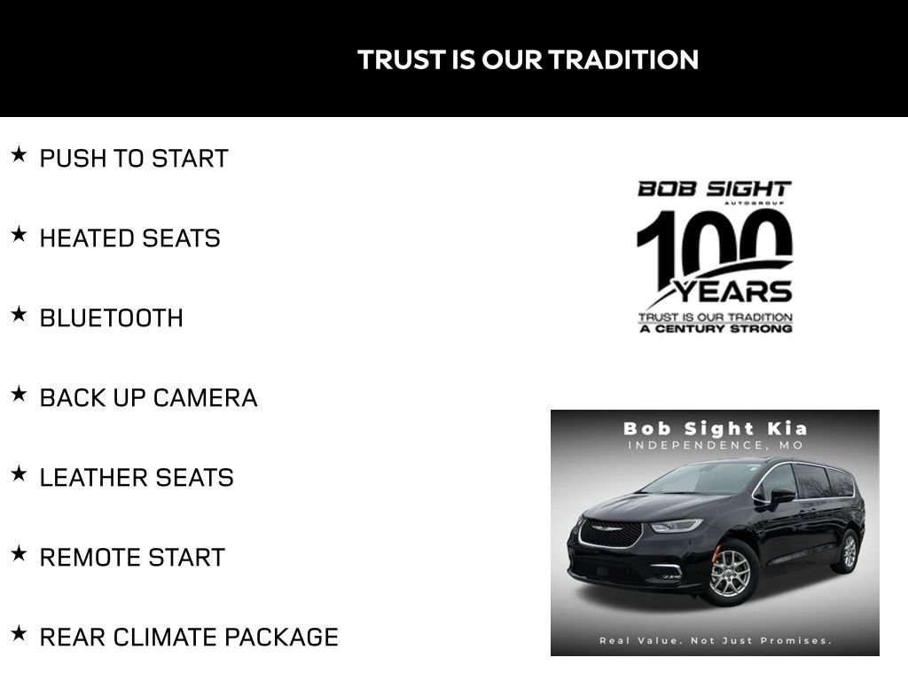 Used 2025 Chrysler Pacifica Select FWD image 2