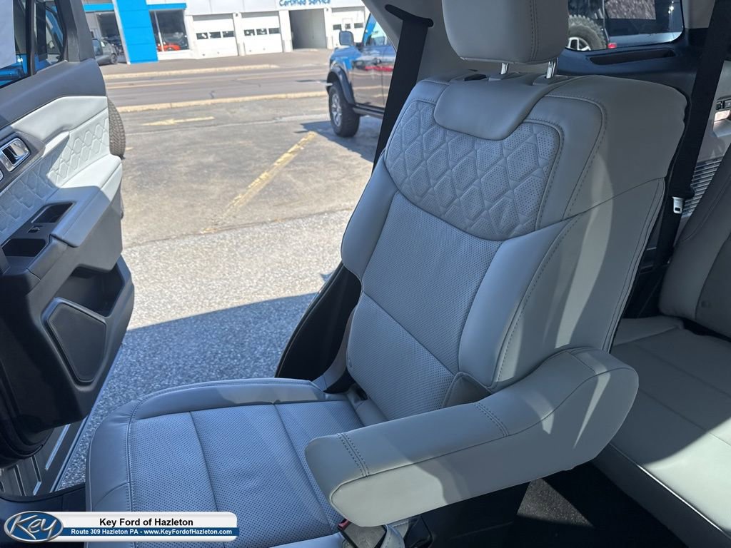 New 2026 Ford Explorer Platinum AWD/4WD image 85