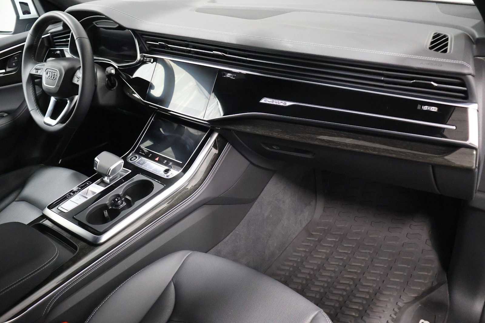 Certified 2025 Audi Q8 Premium Plus w/ Premium Plus Package AWD/4WD image 6