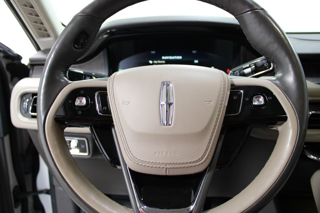 Used 2022 Lincoln Aviator Reserve w/ Elements Package Plus image 41