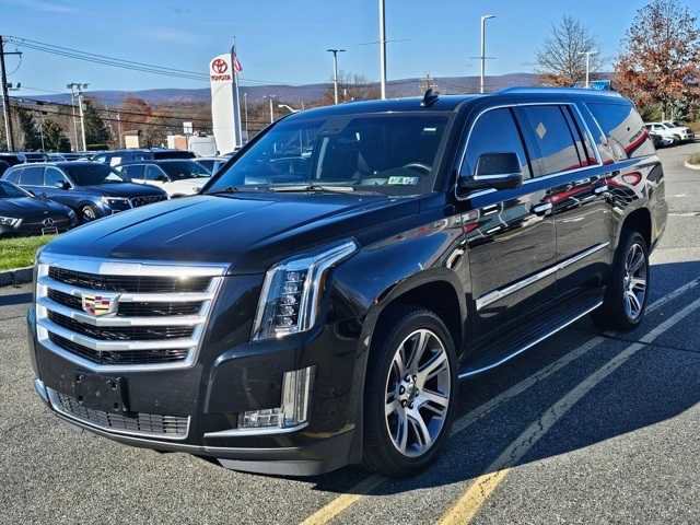 Used 2017 Cadillac Escalade ESV Luxury