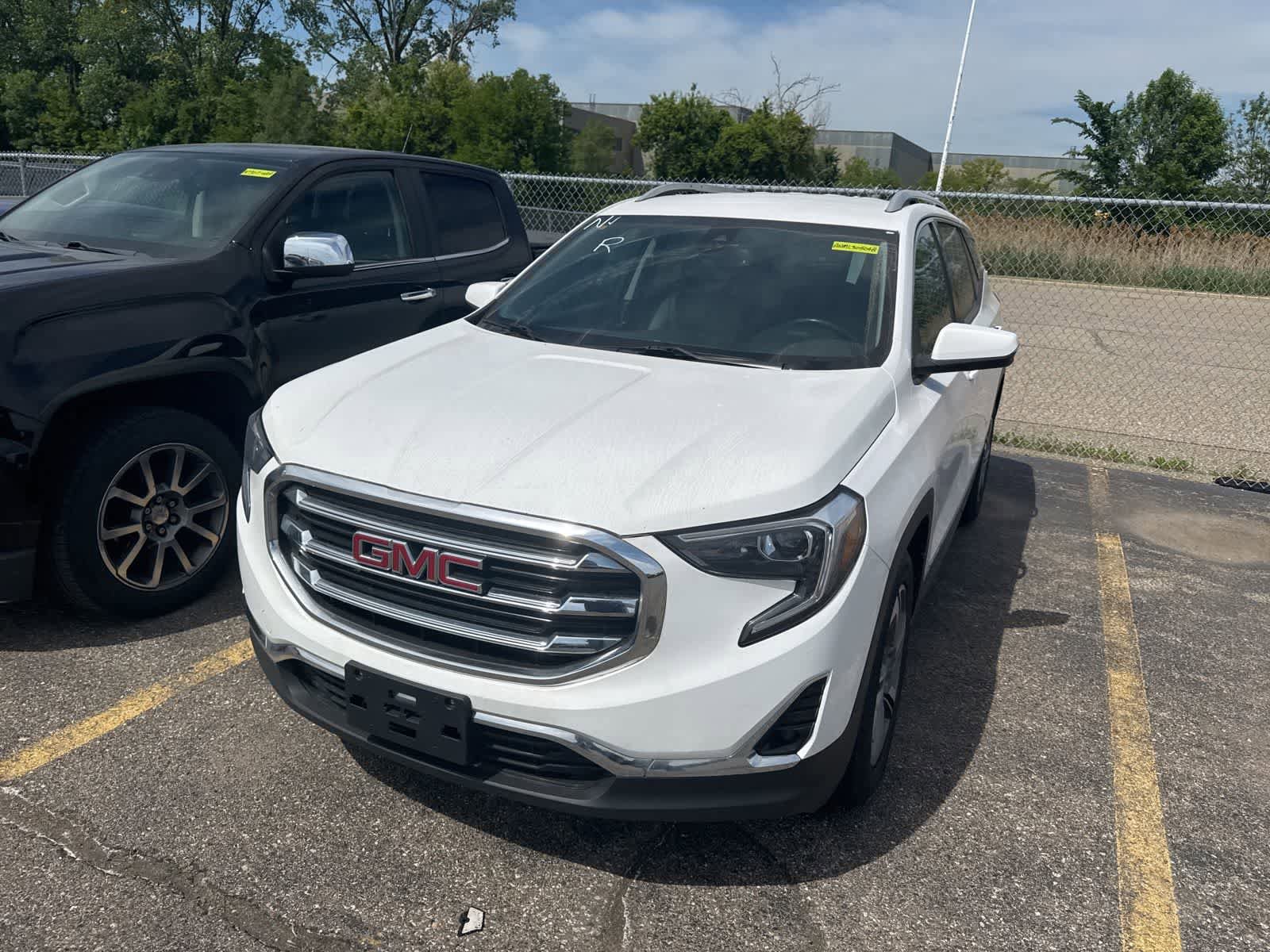 Used 2021 GMC Terrain SLT FWD image 3