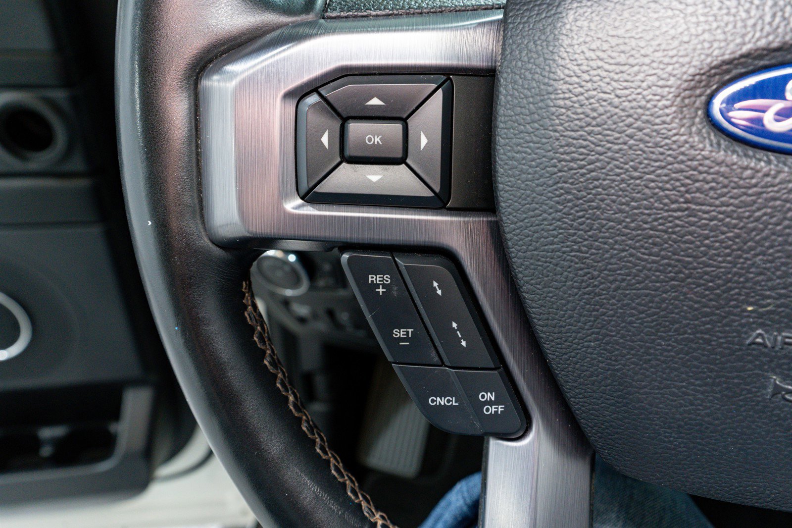 Used 2020 Ford Expedition Platinum image 30